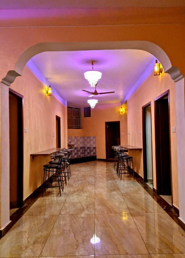 La Villa Pondi Cherie Centertownbeachauroville 퐁디셰리 외부 사진
